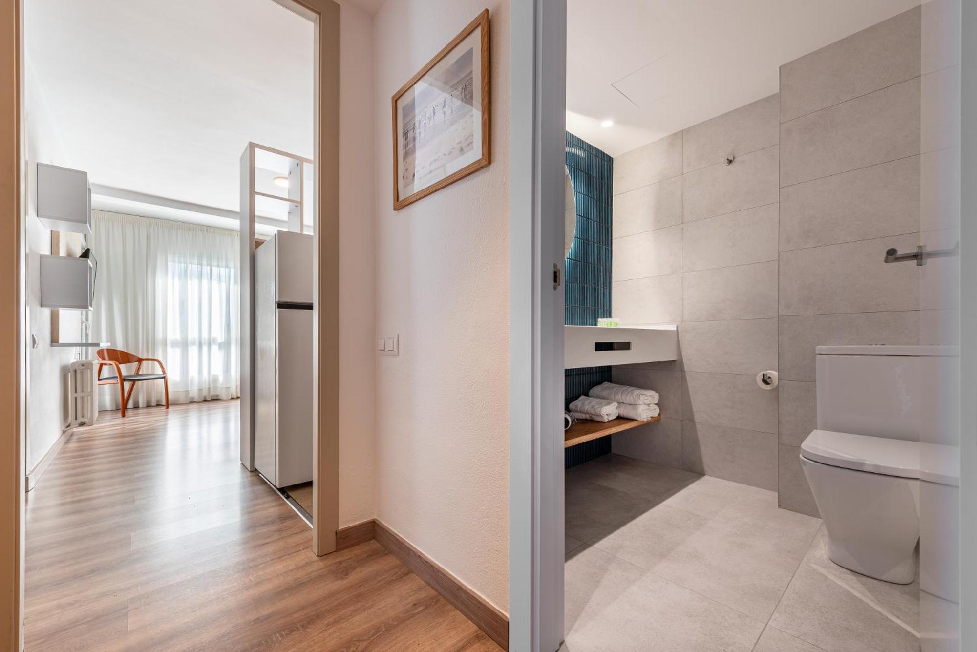 Apartamentos Astoria Tarragona Esterno foto