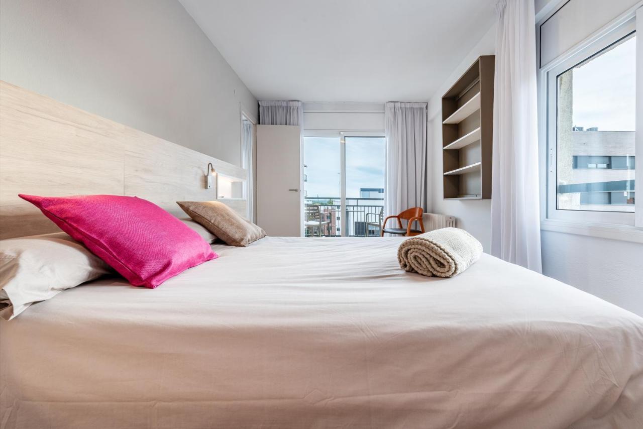 Apartamentos Astoria Tarragona Esterno foto