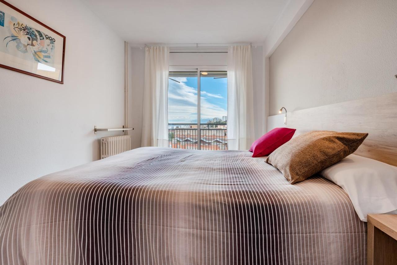 Apartamentos Astoria Tarragona Esterno foto