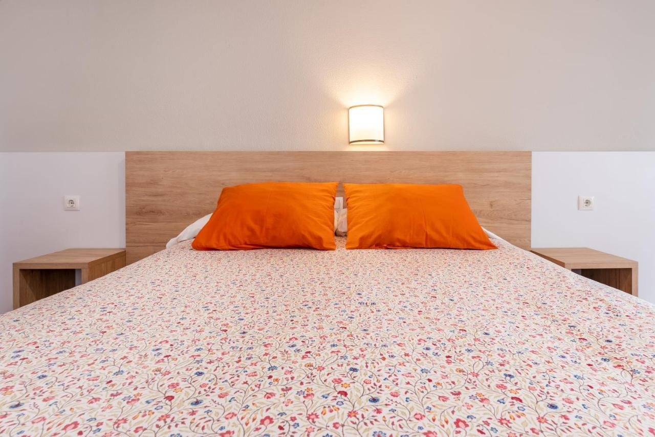 Apartamentos Astoria Tarragona Esterno foto