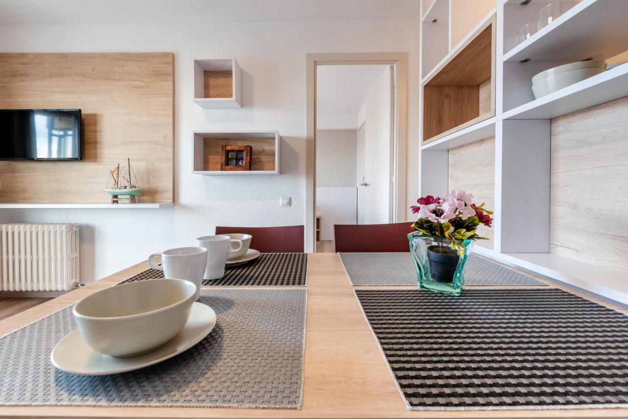 Apartamentos Astoria Tarragona Esterno foto