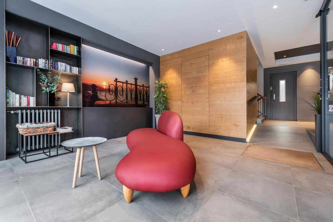 Apartamentos Astoria Tarragona Esterno foto